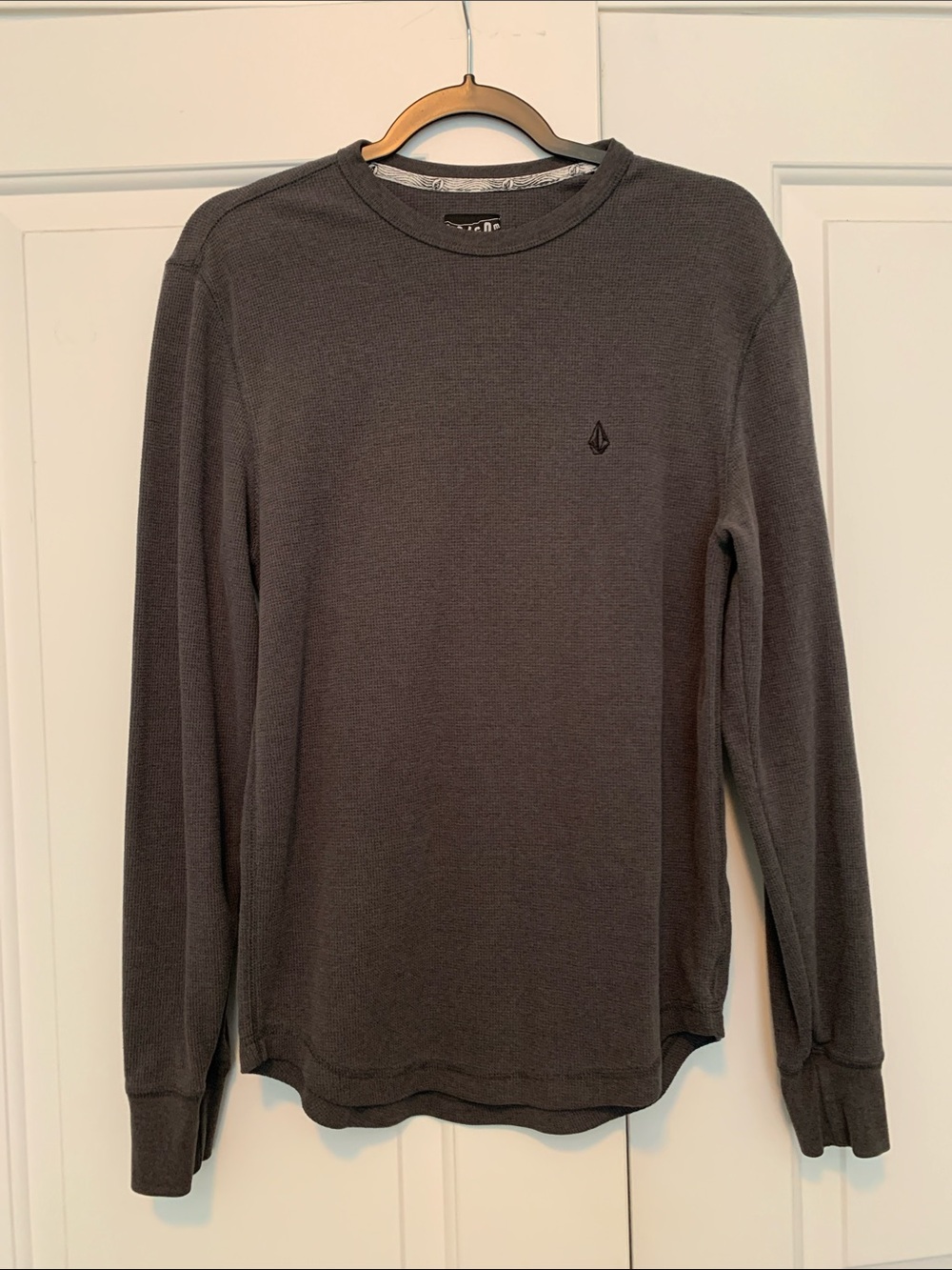 Volcom Men’s Long Sleeve Crew Shirt - Charcoal Gray